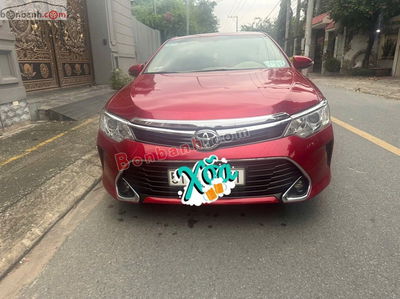 Xe Toyota Camry 2.0E 2017