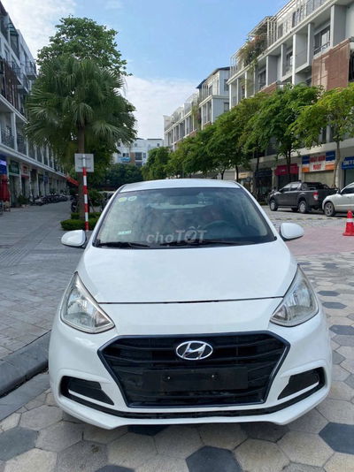 Hyundai Grand i10 2019 màu trắng