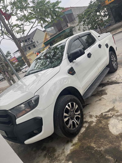 Ford Ranger 2016 XLS 2.2L 4x2 AT - 15000 km
