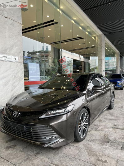 Xe Toyota Camry 2.5Q 2020