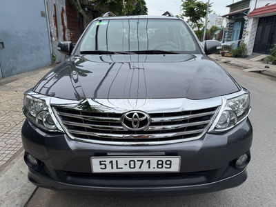 Toyota Fortuner 2014 Xám