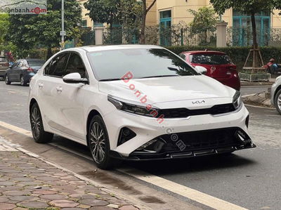 Xe Kia K3 Premium 1.6 AT 2022