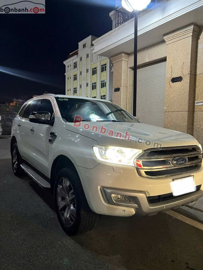 Xe Ford Everest 2016