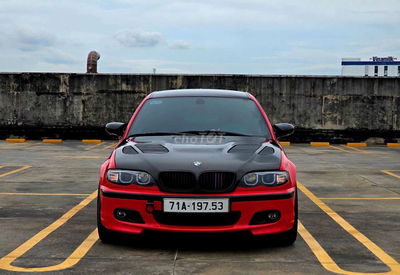 BMW 325i 2003 Full Option.