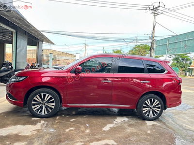 Xe Mitsubishi Outlander 2.0 CVT 2023