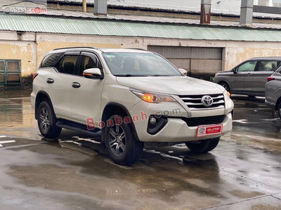Xe Toyota Fortuner 2.4G 4x2 MT 2018