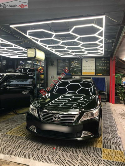 Xe Toyota Camry 2.5Q 2014