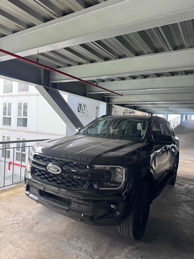 Ford Everest Sport 2025 Siêu Lướt 12.000km BH 2028