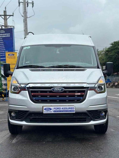 Transit 2024 Lên đủ dồ xe bán tại Đại Lý Ford