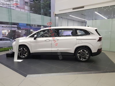 Xe Hyundai Custin Đặc Biệt 1.5T 2025