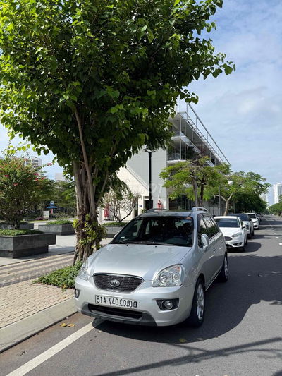 Kia Carens 2012 Tự động Ghi bạc