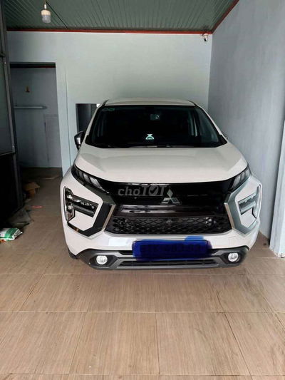 Mitsubishi Xpander Premium Trắng