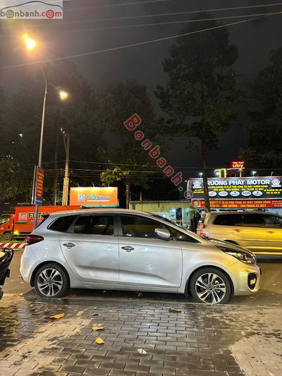 Xe Kia Rondo GAT Deluxe 2019