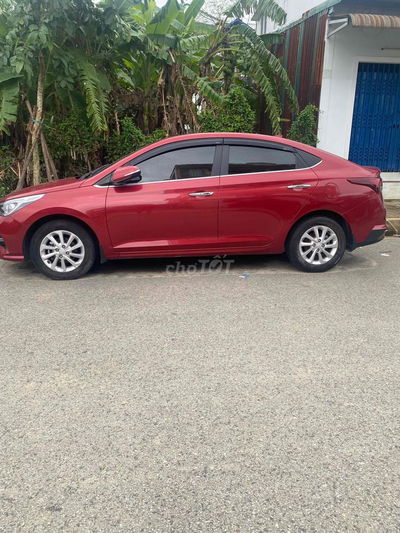 Hyundai 2023 màu Đỏ