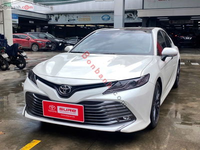 Xe Toyota Camry 2.5Q 2021