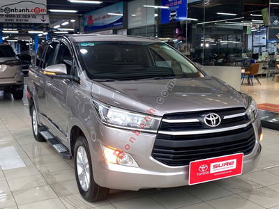 Xe Toyota Innova 2.0E 2020