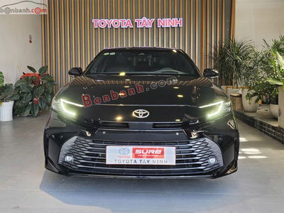 Xe Toyota Camry 2.5 HEV Mid 2025
