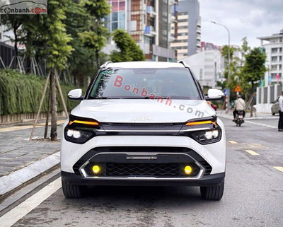 Xe Kia Carens 1.5G Luxury 2024