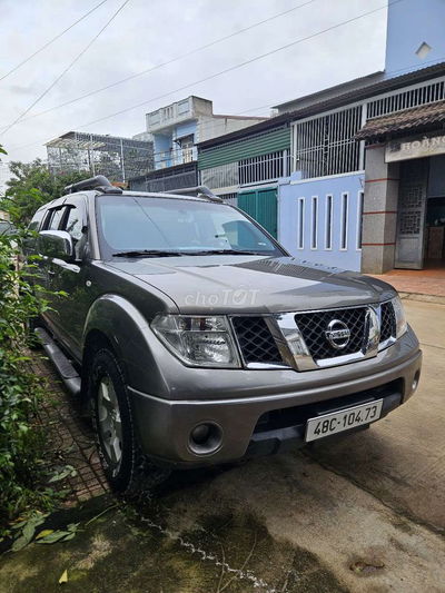 Nissan Navara 2013 2 cầu