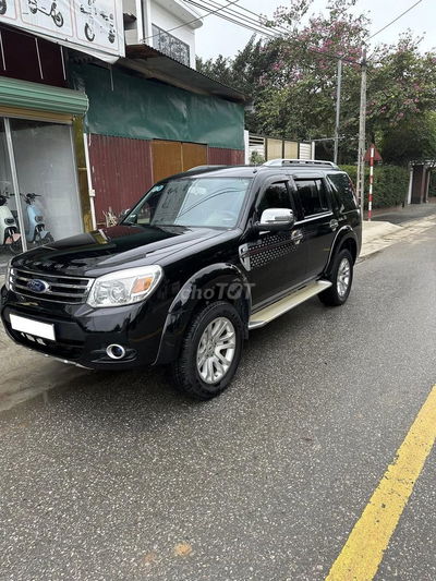 Ford Everest 2.5AT 2016 đen 83.000 km