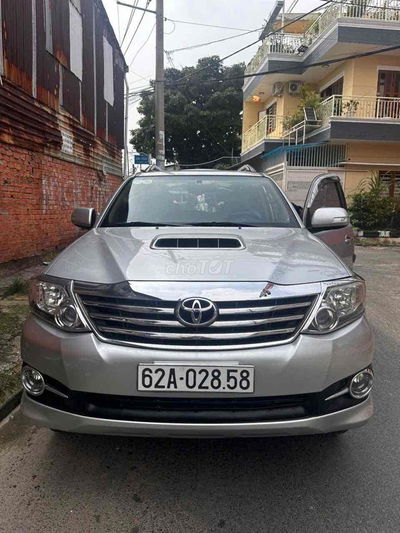 Toyota Fortuner 2014 - 146000 km