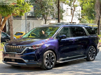 Xe Kia Carnival Signature 2.2D 2023