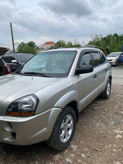 Chính chủ cần bán xe Hyundai Tucson 2009 2.0 AT