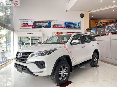 Xe Toyota Fortuner 2.4L 4x2 AT 2025