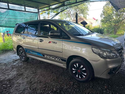 Toyota Innova 2015 2.0E - 127878 km