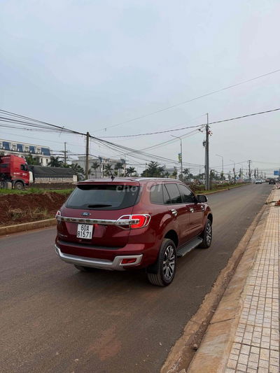 Ford Everest 2020 Titanium 2.0L AT 4x2 - 14 km