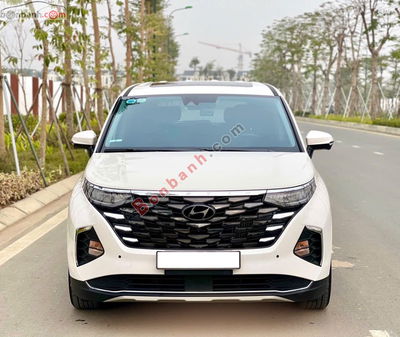 Xe Hyundai Custin Cao Cấp 2.0T 2023