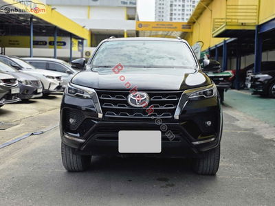 Xe Toyota Fortuner 2.4G 4x2 AT 2021