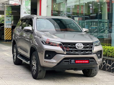 Xe Toyota Fortuner 2.4L 4x2 AT 2023