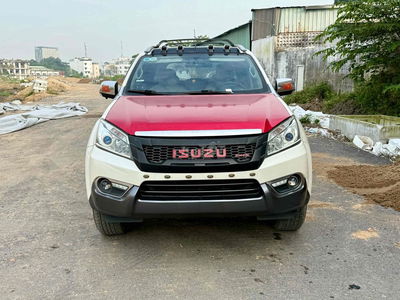Bán isuzu Mu-X 3.0AT sx 2017 đk 2018