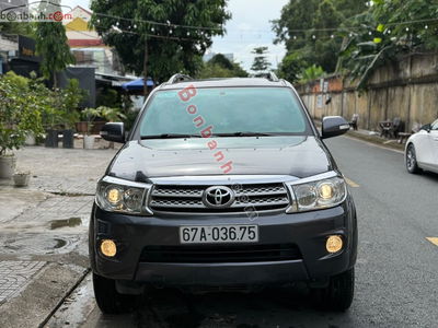 Xe Toyota Fortuner 2.7V 4x4 AT 2010