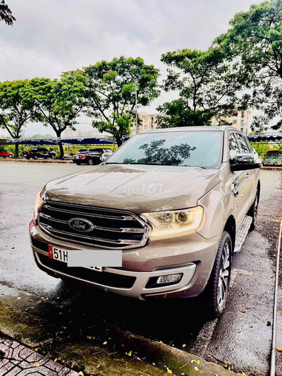 Ford Everest 2019 bản titan 2 cầu chạy 140.000km