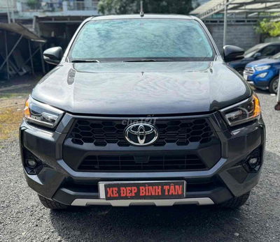BÁN XE HILUX .XS2025AT .12NKM XE NHƯ MỚI