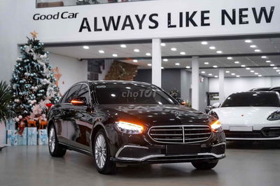 🔺 𝐌𝐄𝐑𝐂𝐄𝐃𝐄𝐒-𝐁𝐄𝐍𝐙 E200 EXCLUSIVE SẢN XUẤT 2021 LƯỚT