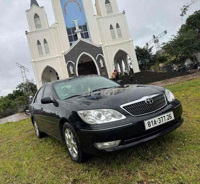 Gia Đình cần bán Toyota Camry 2005