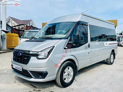 Xe Ford Transit Tiêu chuẩn 2024