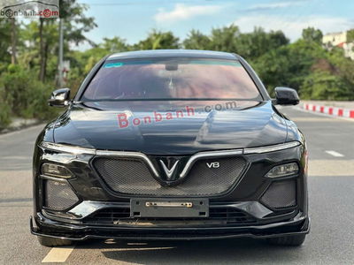 Xe VinFast Lux A 2.0 Premium 2.0 AT 2019