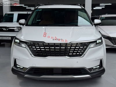 Xe Kia Carnival Signature 2.2D 2024