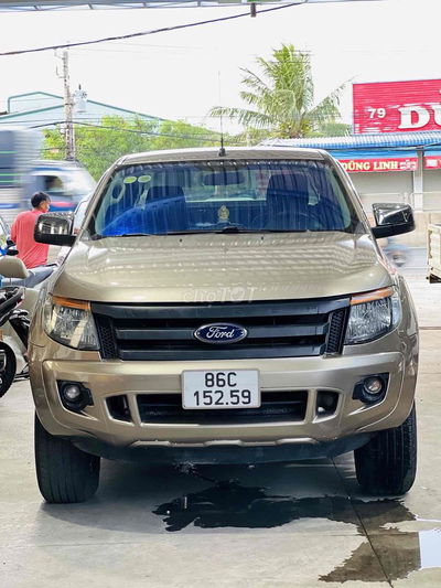 Ford Ranger 2015 XLT 2.2 4X4 MT - 170000 km