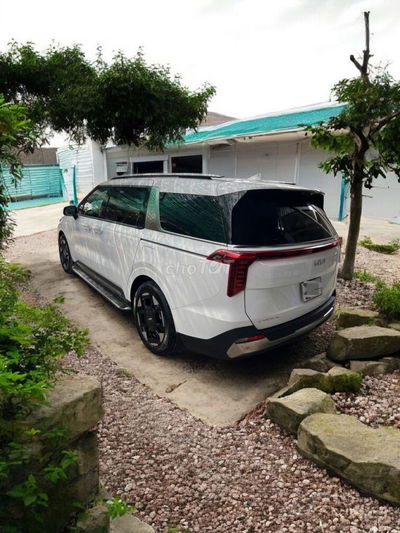 Kia Carnival 2024 Signature