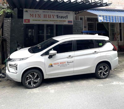 Xe nhà Xpander Premium T11/2024 odo ~19,000