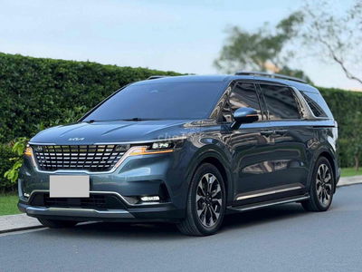 Kia Carnival 2023 Signature - odo mới 4 vạn km