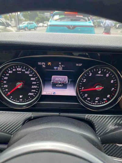 Mercedes-Benz E200 2019 Đen 42.000 km