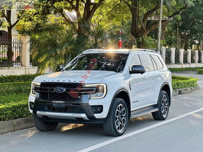 Xe Ford Everest Wildtrak 2.0L 4x4 AT 2023