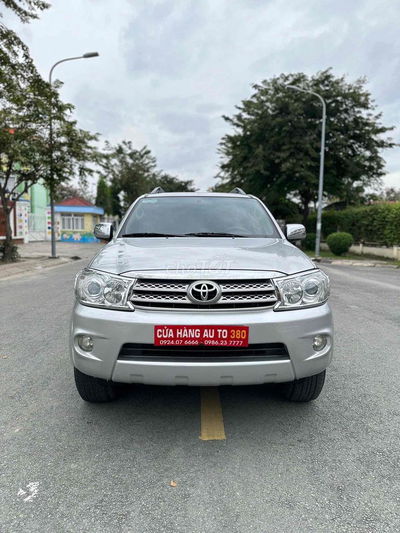 Toyota Fortuner 2012 - AT