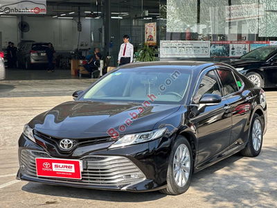 Xe Toyota Camry 2.0G 2020
